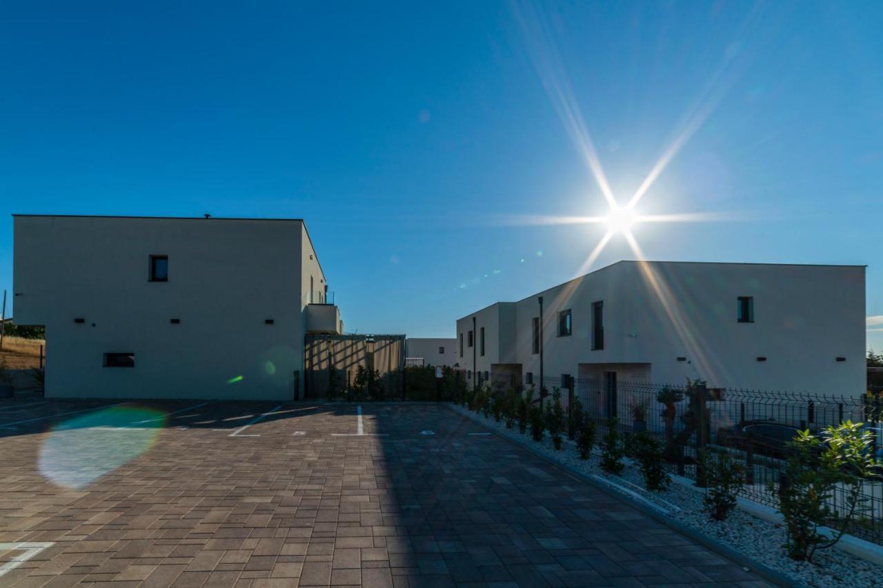 PUY Pinna Residence - Vanga מראה חיצוני תמונה