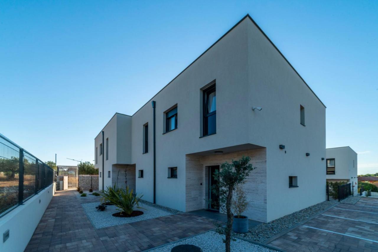 PUY Pinna Residence - Vanga מראה חיצוני תמונה
